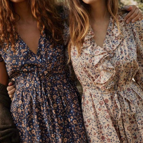 *Sold* Christy Dawn Dress in Navy Anemone - Picture 4 of 12